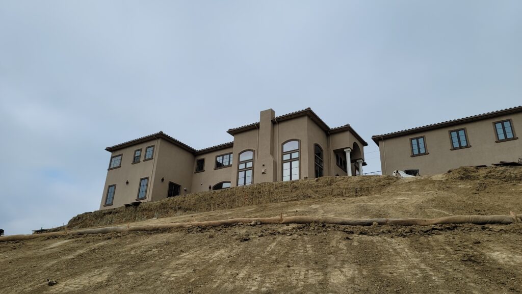 Hillside property in Milpitas before construction of longest concrete retaining wall project